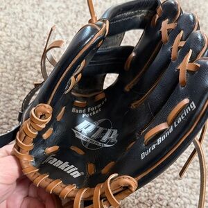 Franklin RTP (Ready-To-Play) II youth baseball/teeball glove